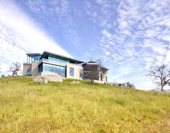 $580,000 | 14256 East Shepherd Avenue, Clovis, CA 93619