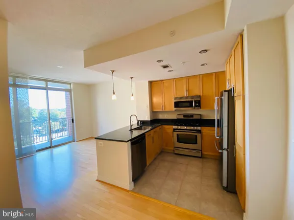 $2,550 | 820 North Pollard Street, Unit 507, Arlington, VA 22203