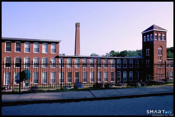 $212,000 | 150 Yantic Street, Unit 156, Norwich, CT 06360