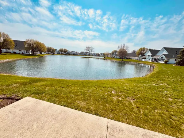 $329,000 | 5139 West Preakness Court, Unit 5139, Muncie, IN 47304