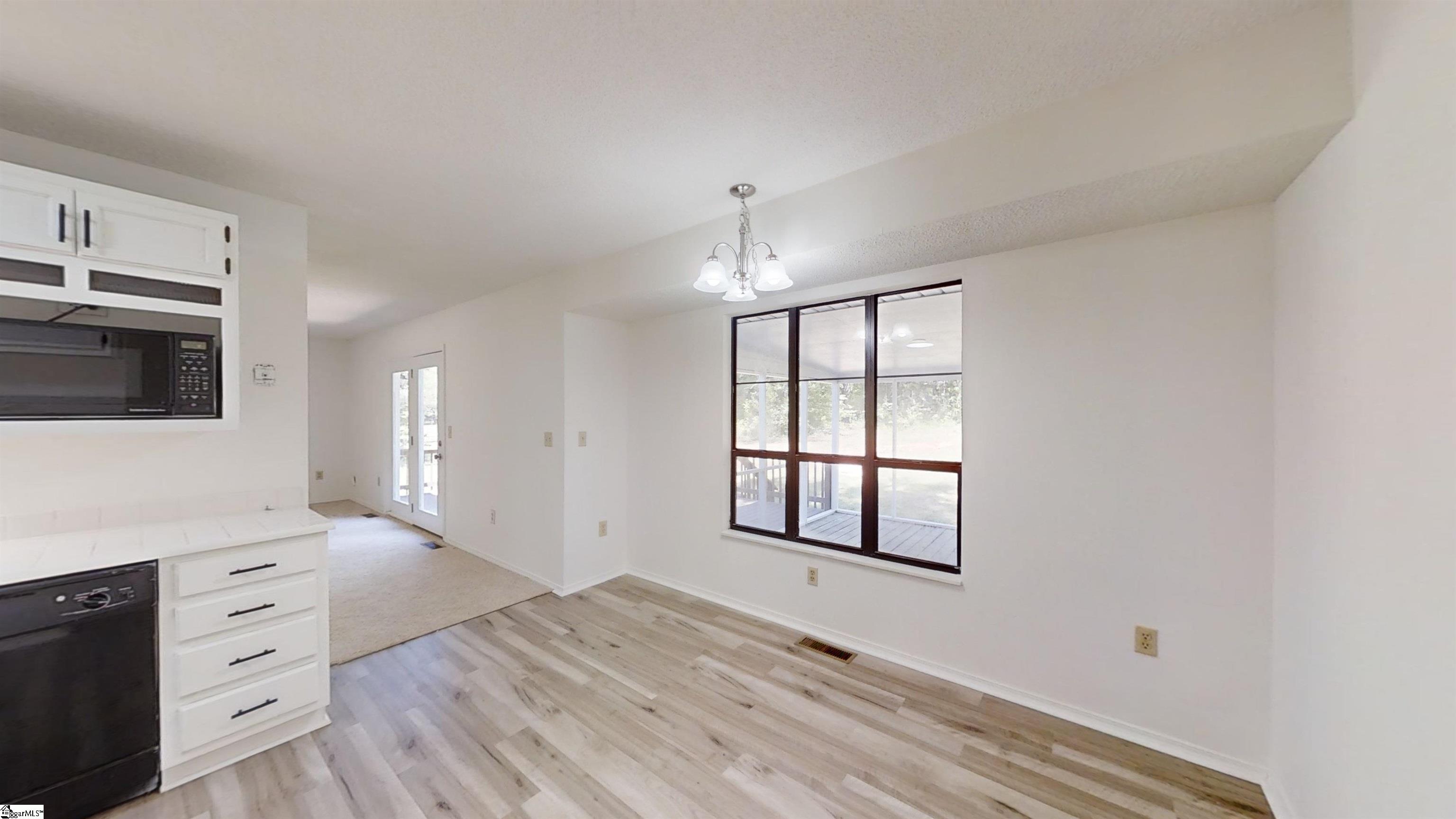 205 Ponder Road Greer, SC 29651 - Photo 11 of 36