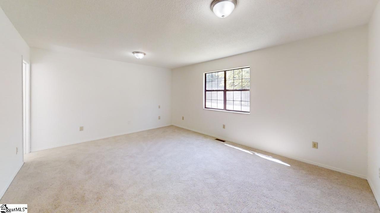 205 Ponder Road Greer, SC 29651 - Photo 14 of 36