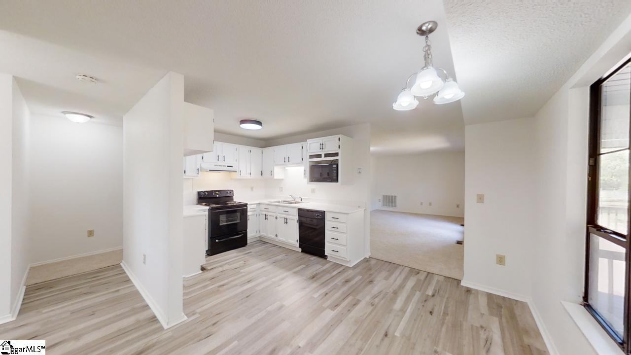 205 Ponder Road Greer, SC 29651 - Photo 8 of 36