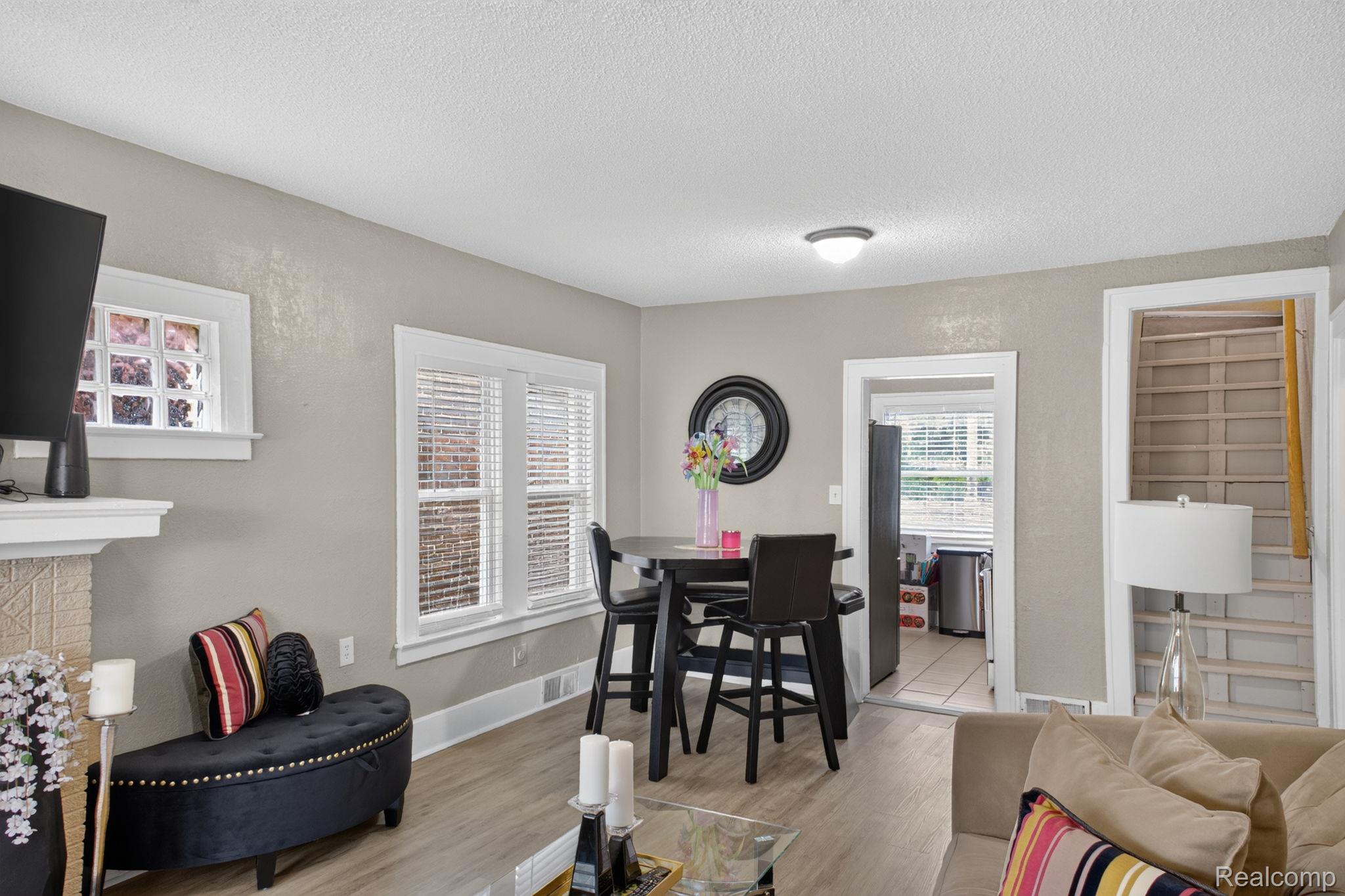 15859 Santa Rosa Drive Detroit, MI 48238 - Photo 8 of 33 8-web-or-mls-2J4A9773.jpg