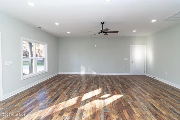 $327,500 | 105 Franklin Street, La Grange, NC 28551