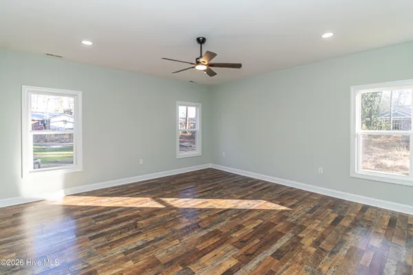 $327,500 | 105 Franklin Street, La Grange, NC 28551