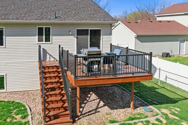 $375,000 | 612 6th Street North, Montrose, MN 55363