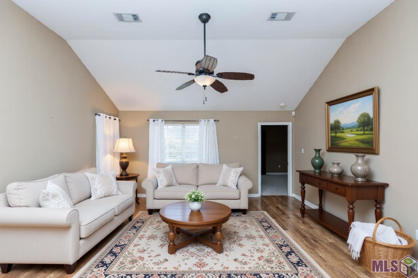 17460 Kaitlyn Drive Baton Rouge, LA 70817 - Photo 6 of 35