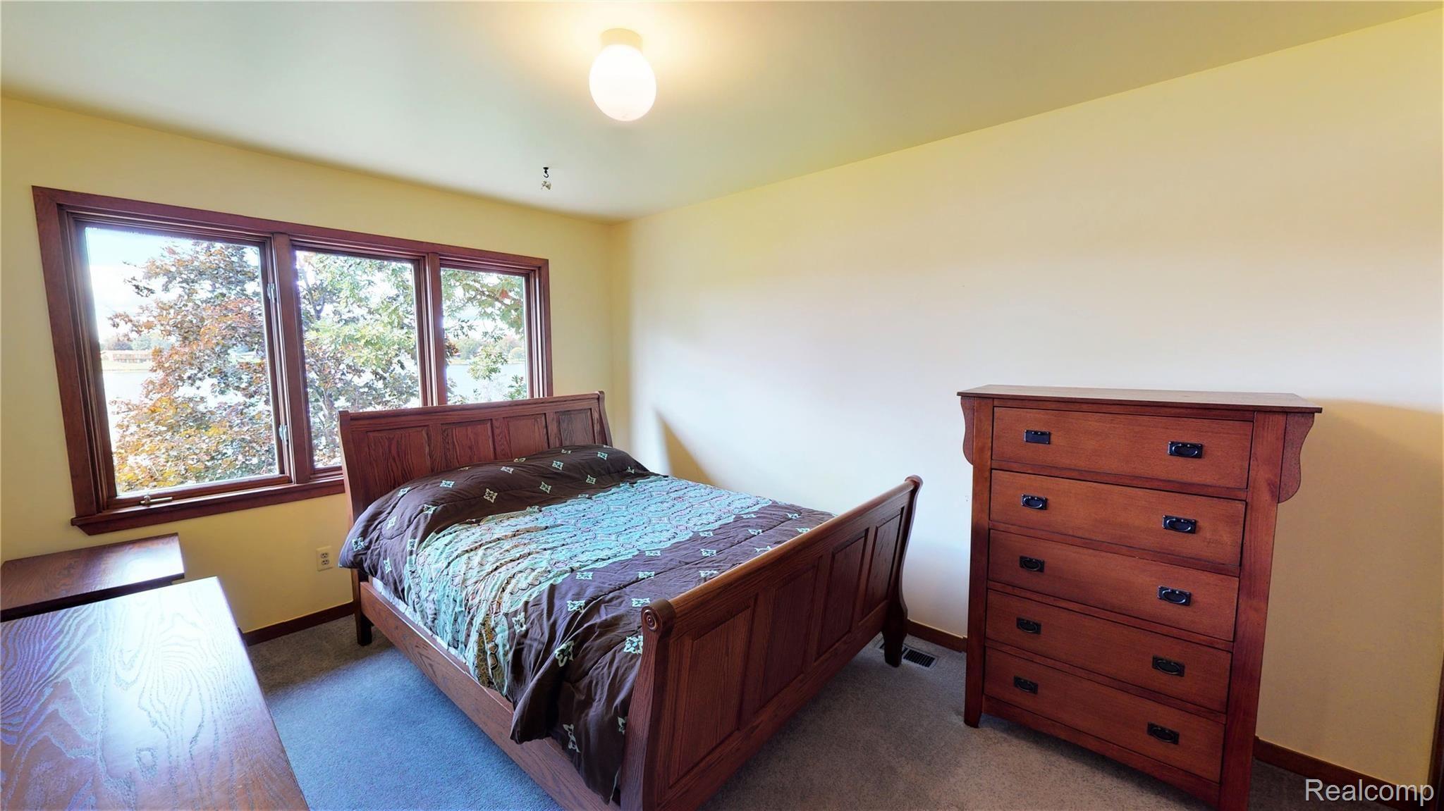 757 North Maxfield Road Brighton, MI 48114 - Photo 18 of 47 NICE SIZE BEDROOM 757-Maxfield-09302020_074645e.jpg