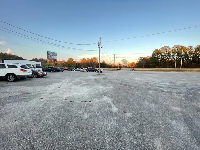 a black and white photo of a room