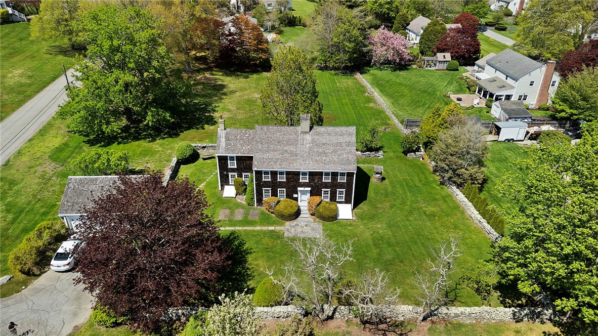 6 Baldwin Road Middletown, RI 02842 - Photo 3 of 50