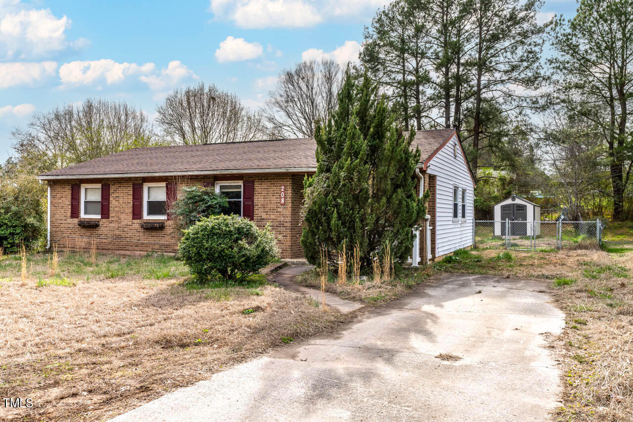 208 Lynn Road Durham, NC 27703 - Photo 18 of 24 Exterior Driveway 2