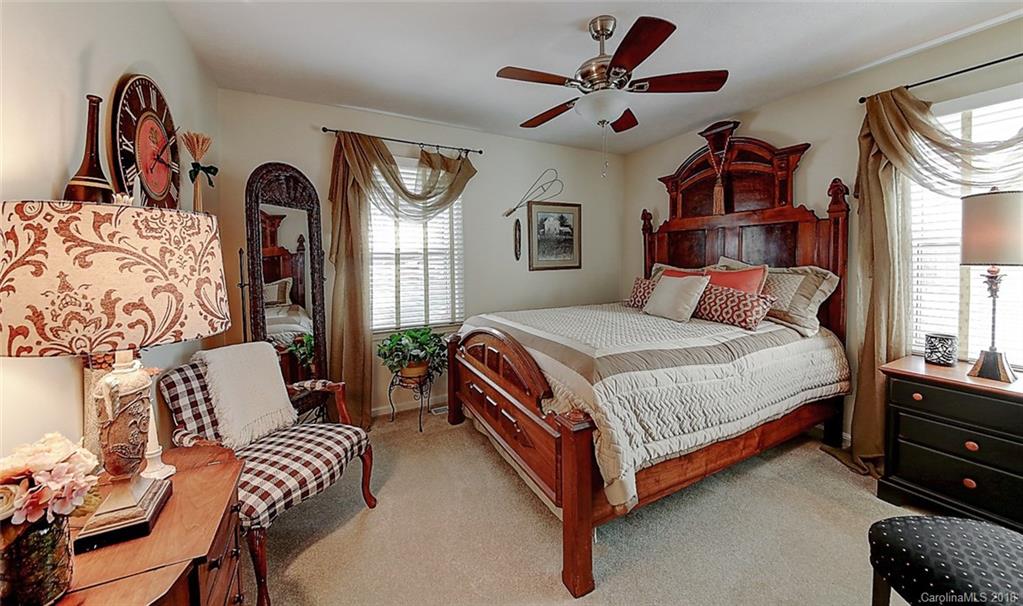 63 Underhill Road Hendersonville, NC 28792 - Photo 18 of 29 Gallery Image 18