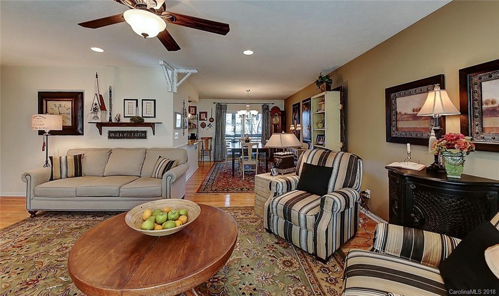 63 Underhill Road Hendersonville, NC 28792 - Photo 9 of 29 Gallery Image 9