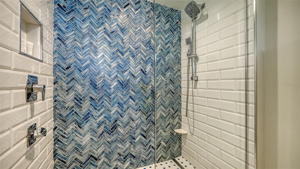 225 Sands Point Road, Unit 7205 Longboat Key, FL 34228 - Photo 19 of 30