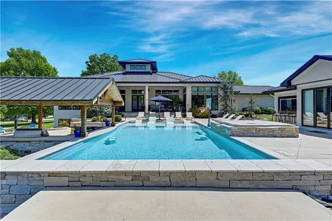 $3,385,000 | 21100 West 105th Street, Olathe, KS 66061