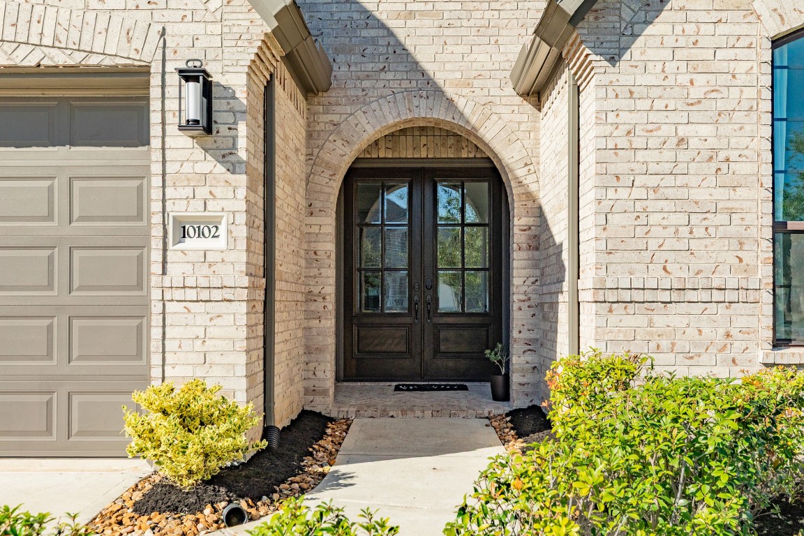 10102 Brush Way Rosharon, TX 77583 - Photo 2 of 50 Beautiful double wooden doors with glass panels