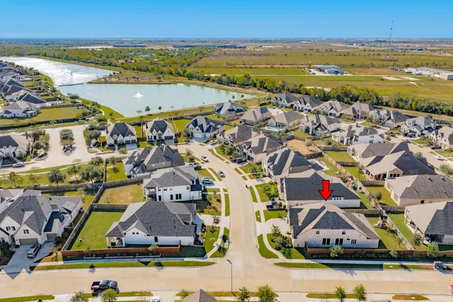 $555,000 | 10102 Brush Way, Rosharon, TX 77583