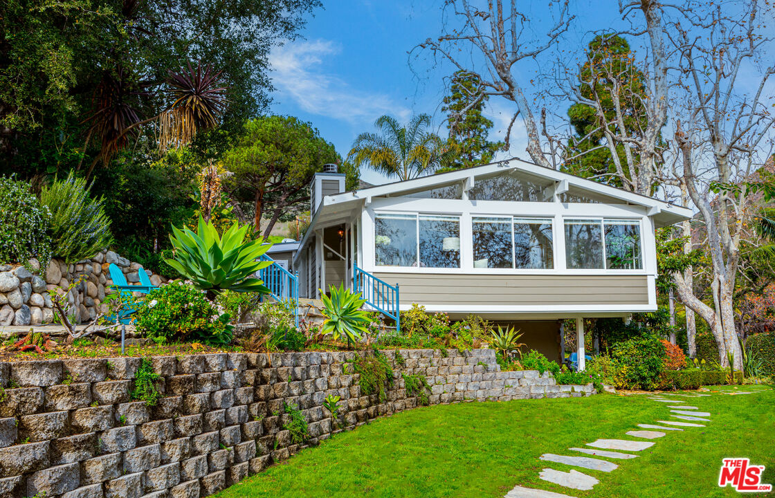 5815 Ramirez Canyon Road Malibu, CA 90265 - Photo 5 of 50 Gallery Image 5