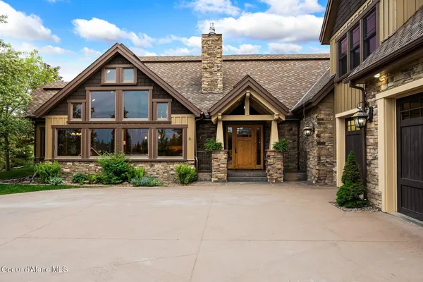 $2,350,000 | 110 Wright Court, Sandpoint, ID 83864