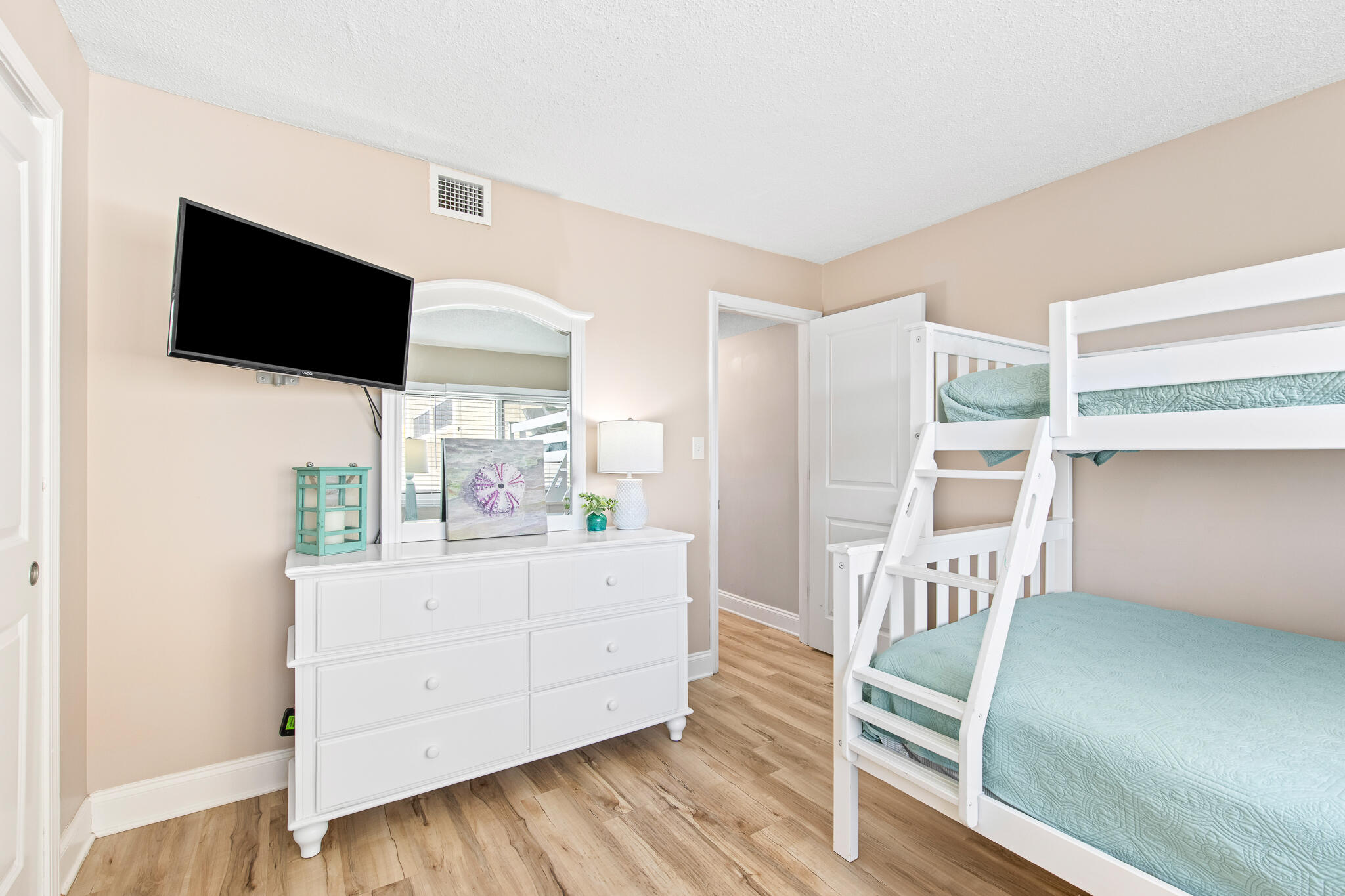 23223 Front Beach Road, Unit 113 Panama City Beach, FL 32413 - Photo 40 of 67 Bunk Room