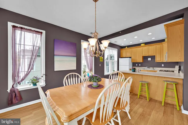 $2,300 | 60 Kyle Way, Ewing, NJ 08628