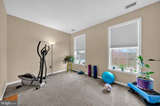 $2,300 | 60 Kyle Way, Ewing, NJ 08628