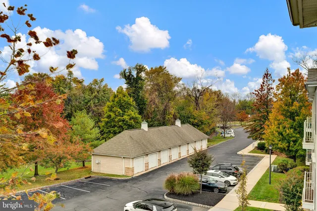 $2,300 | 60 Kyle Way, Ewing, NJ 08628