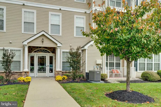 $2,300 | 60 Kyle Way, Ewing, NJ 08628