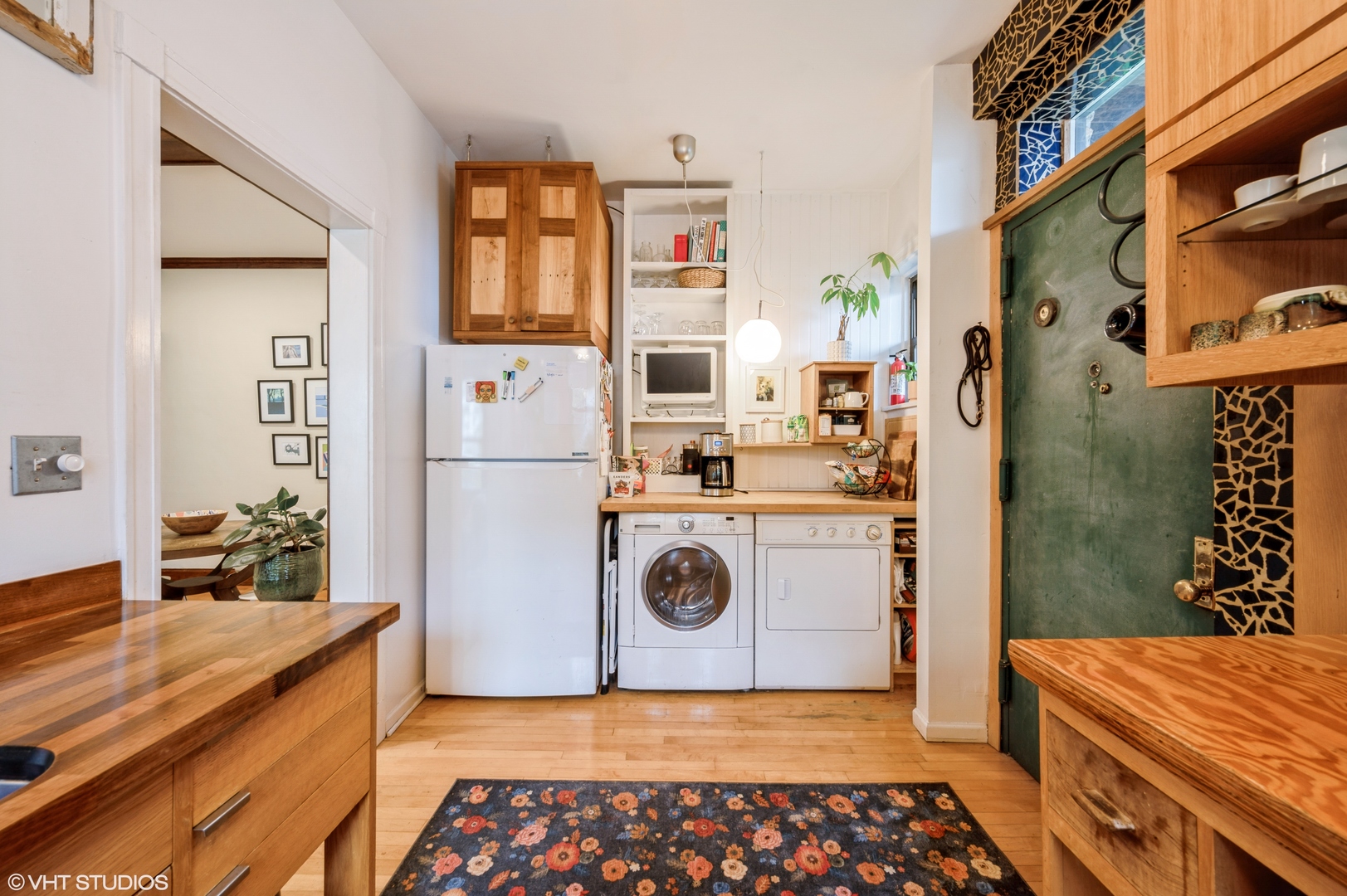 724 West Sheridan Road, Unit 3N Chicago, IL 60613 - Photo 14 of 24 Gallery Image 14