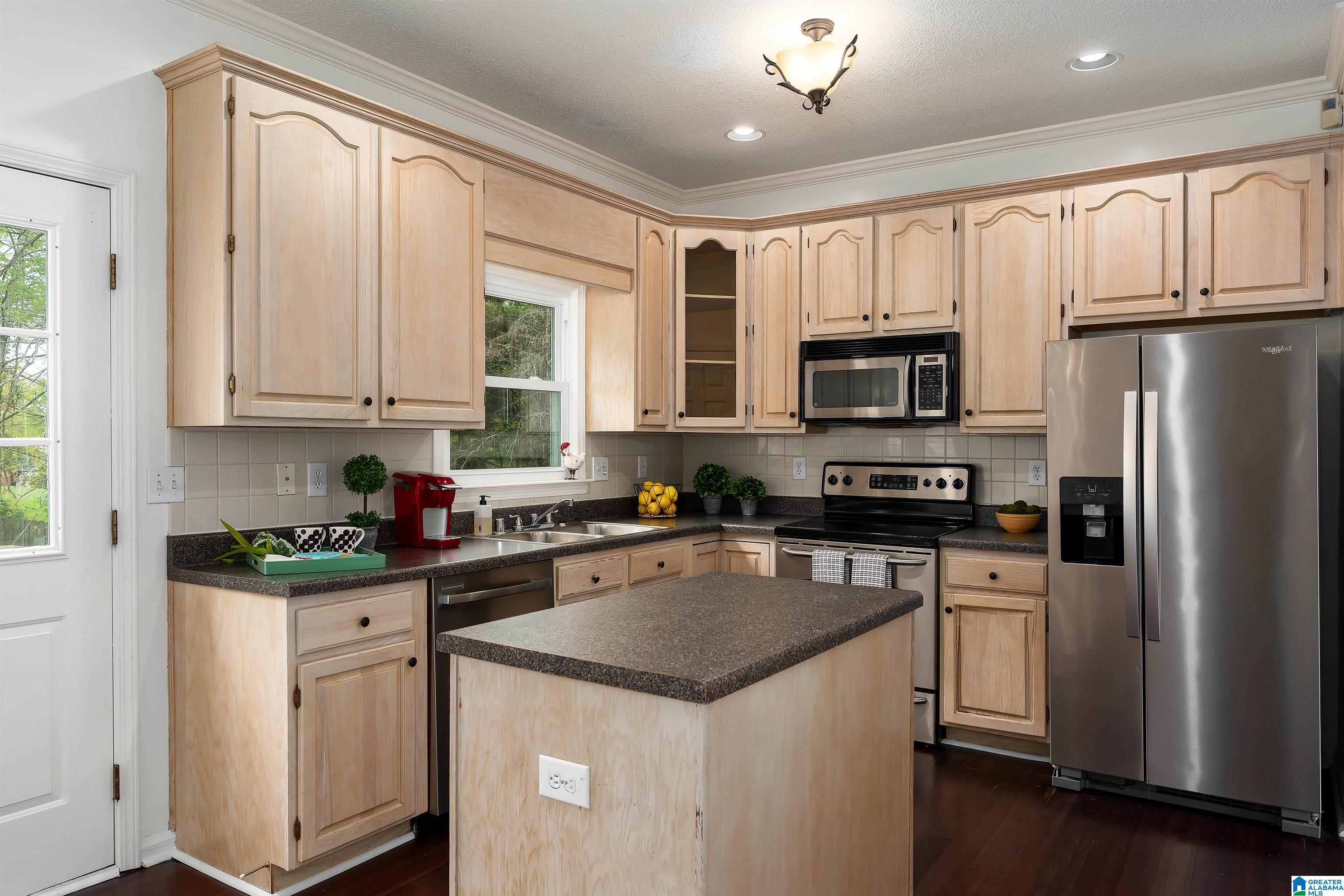 6040 Woodvale Road Helena, AL 35080 - Photo 19 of 36 Gallery Image 19