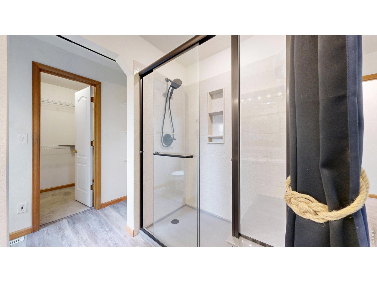 5017 West 6th Street Road Greeley, CO 80634 - Photo 22 of 42 Primary shower