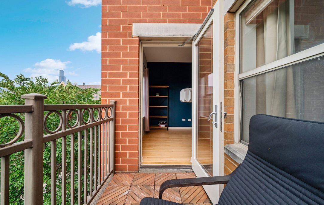 1155 West Roosevelt Road, Unit 406 Chicago, IL 60608 - Photo 14 of 18