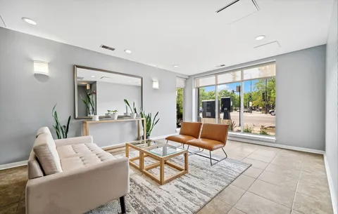$324,900 | 1155 West Roosevelt Road, Unit 406, Chicago, IL 60608