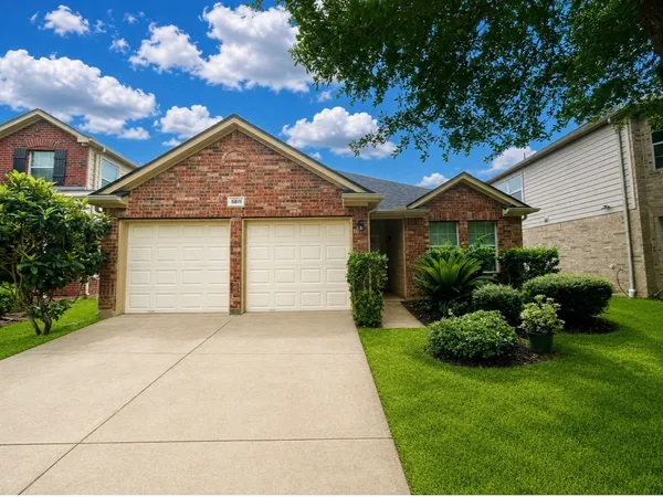 $2,200 | 5811 La Crema, Missouri City, TX 77459