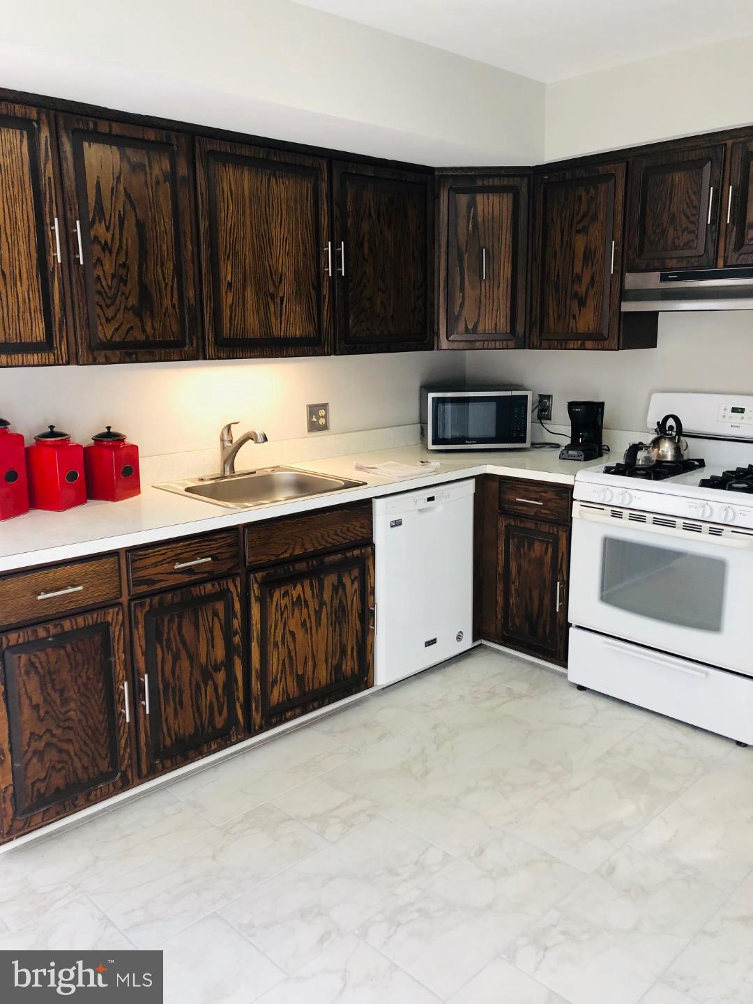 2308 Short Ridge Road Reston, VA 20191 - Photo 14 of 37 Gallery Image 14