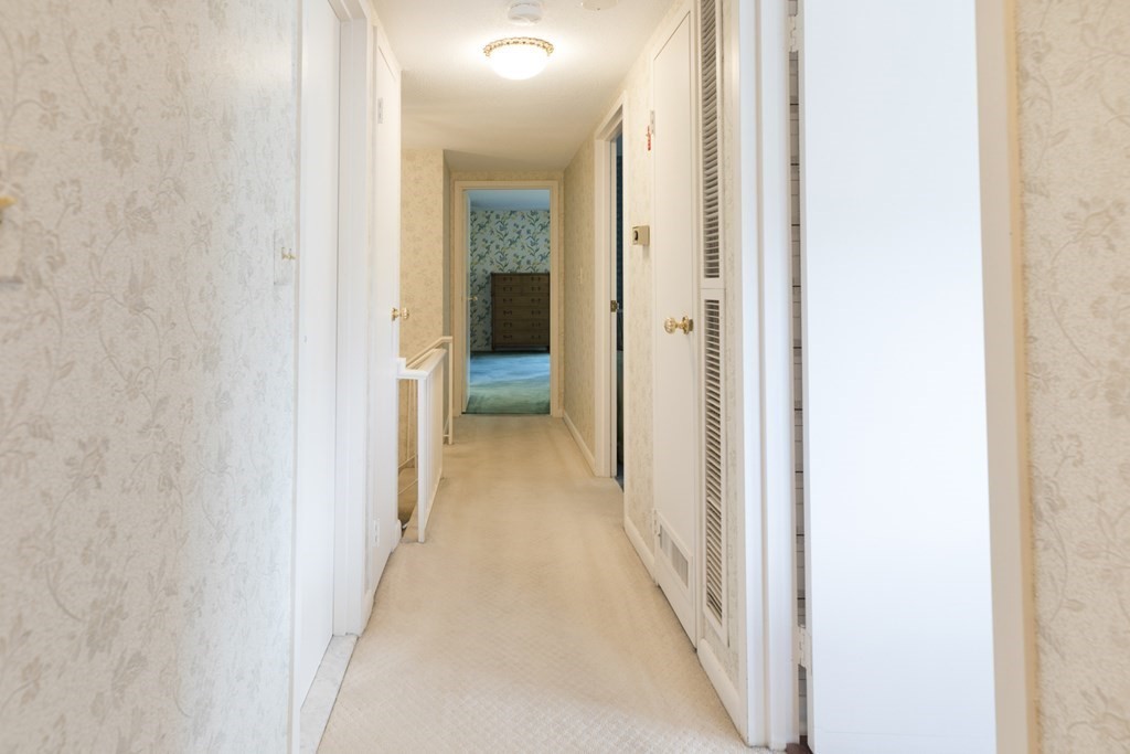 406 Paradise Road, Unit 3R Swampscott, MA 01907 - Photo 15 of 24 Gallery Image 15
