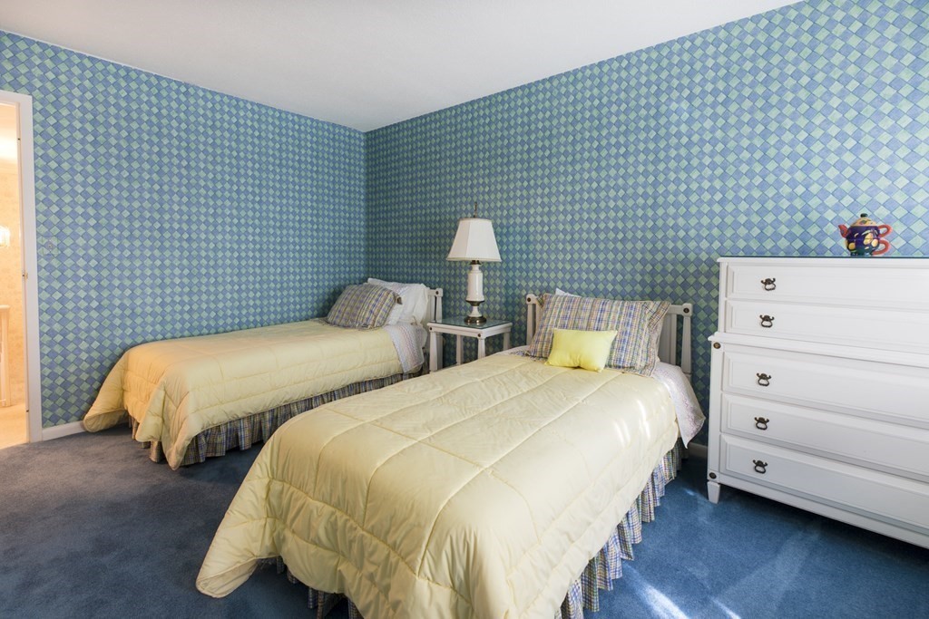 406 Paradise Road, Unit 3R Swampscott, MA 01907 - Photo 20 of 24 Gallery Image 20