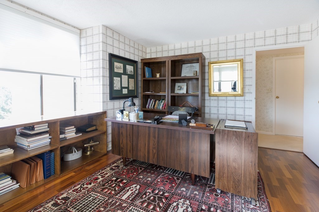 406 Paradise Road, Unit 3R Swampscott, MA 01907 - Photo 22 of 24 Gallery Image 22