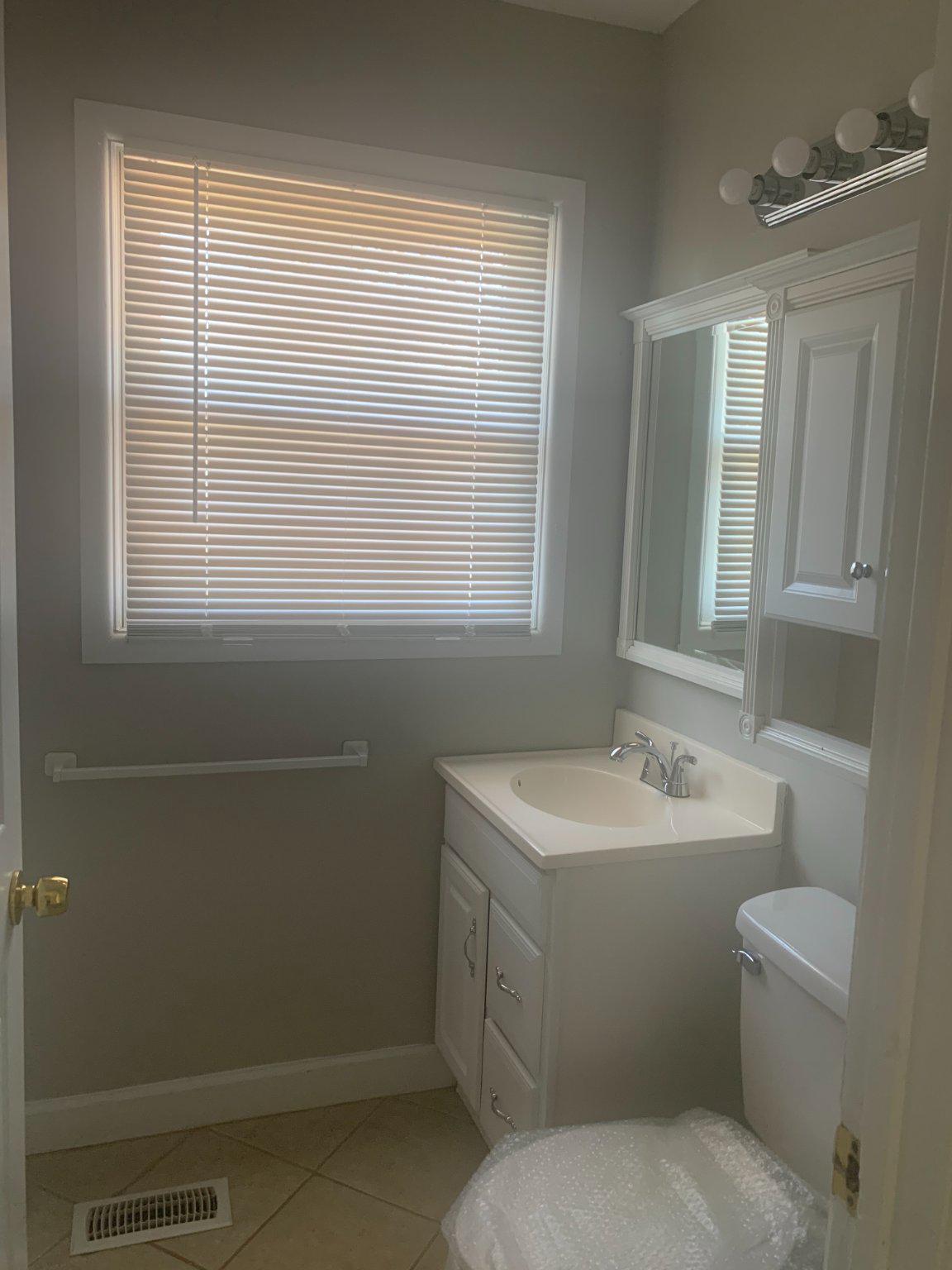 13217 Poplar Tree Road Fairfax, VA 22033 - Photo 11 of 15 Full bath on main floor