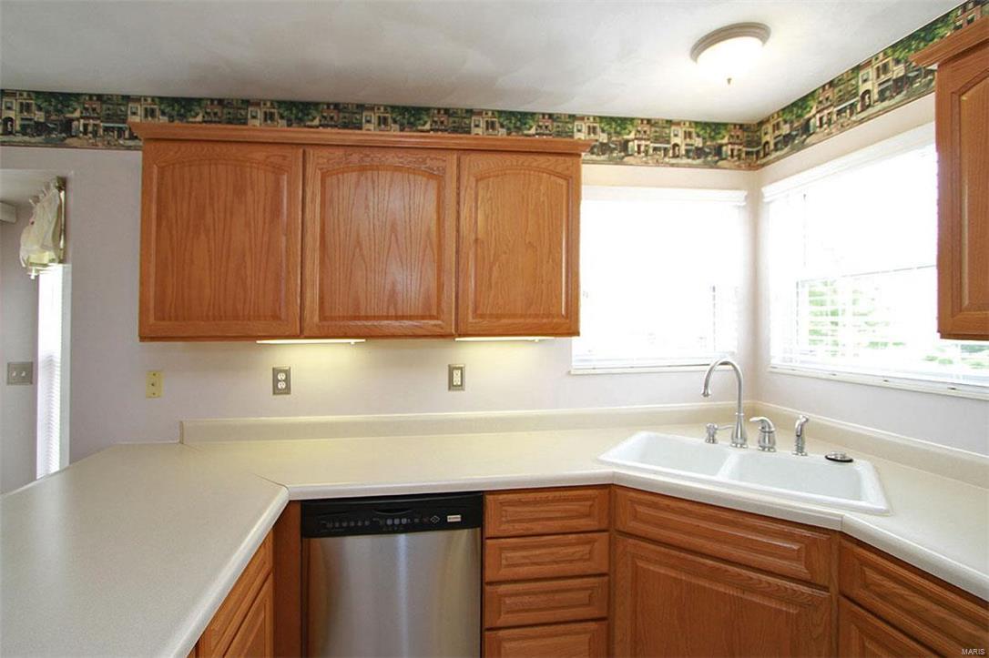 1244 Fox Ridge Court Shiloh, IL 62221 - Photo 15 of 68 Gallery Image 15