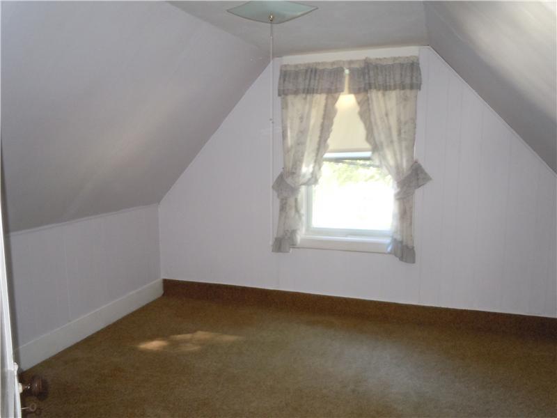 12 Millbrook Road Scarborough, ME 04074 - Photo 8 of 11 Bedroom.