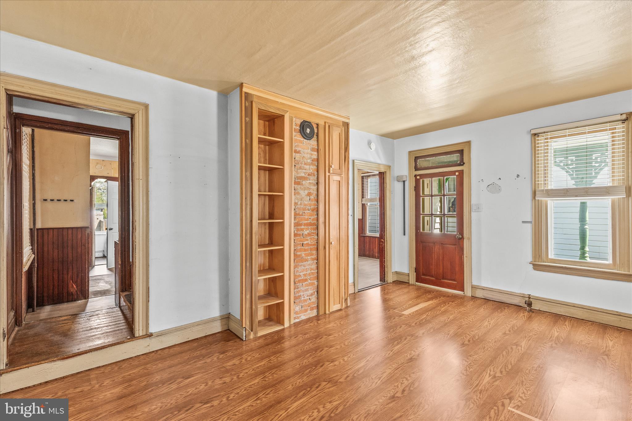 220 Locust Street Hanover, PA 17331 - Photo 12 of 42 Dining Room / Bonus Room