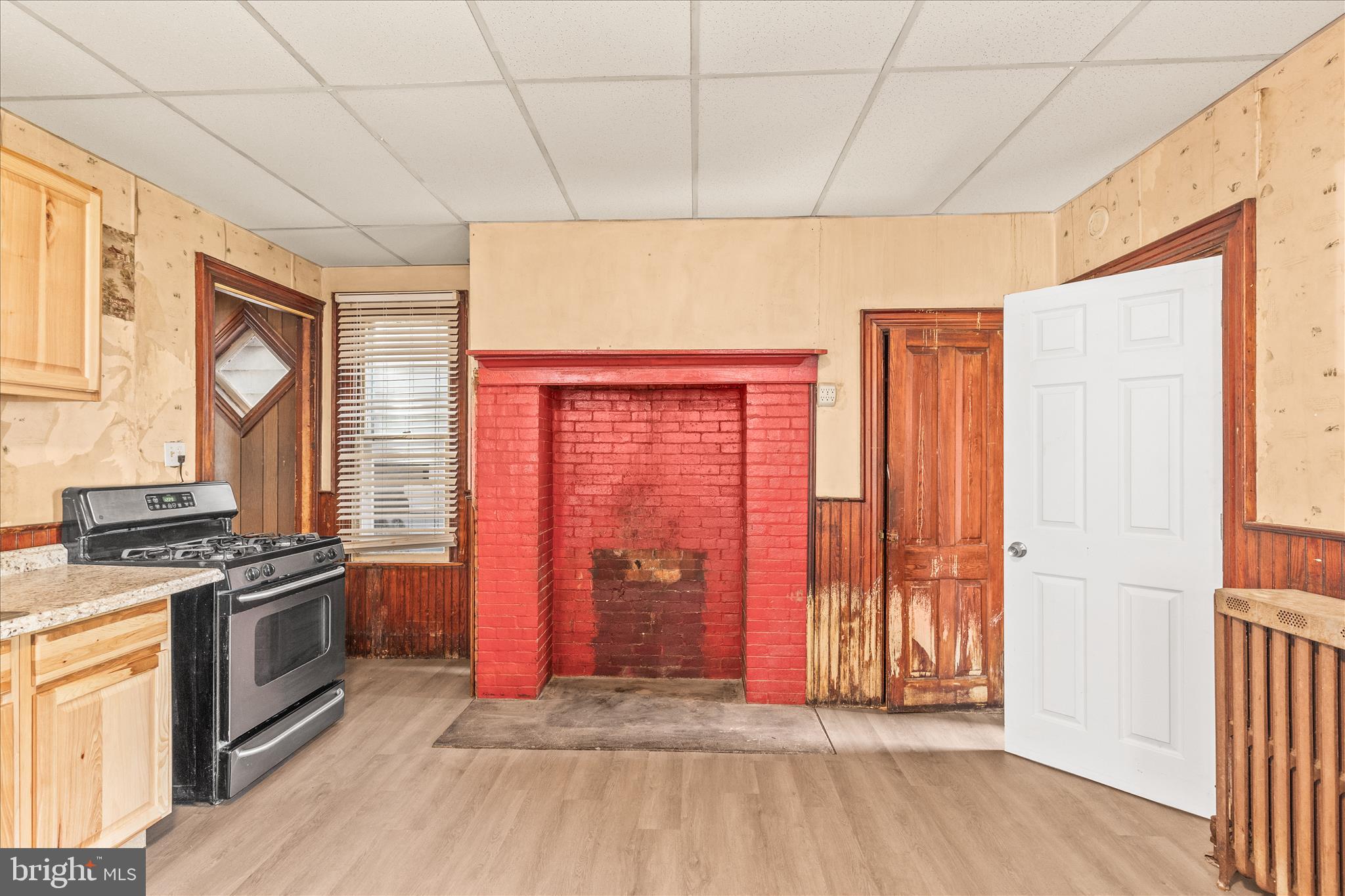 220 Locust Street Hanover, PA 17331 - Photo 15 of 42 Kitchen