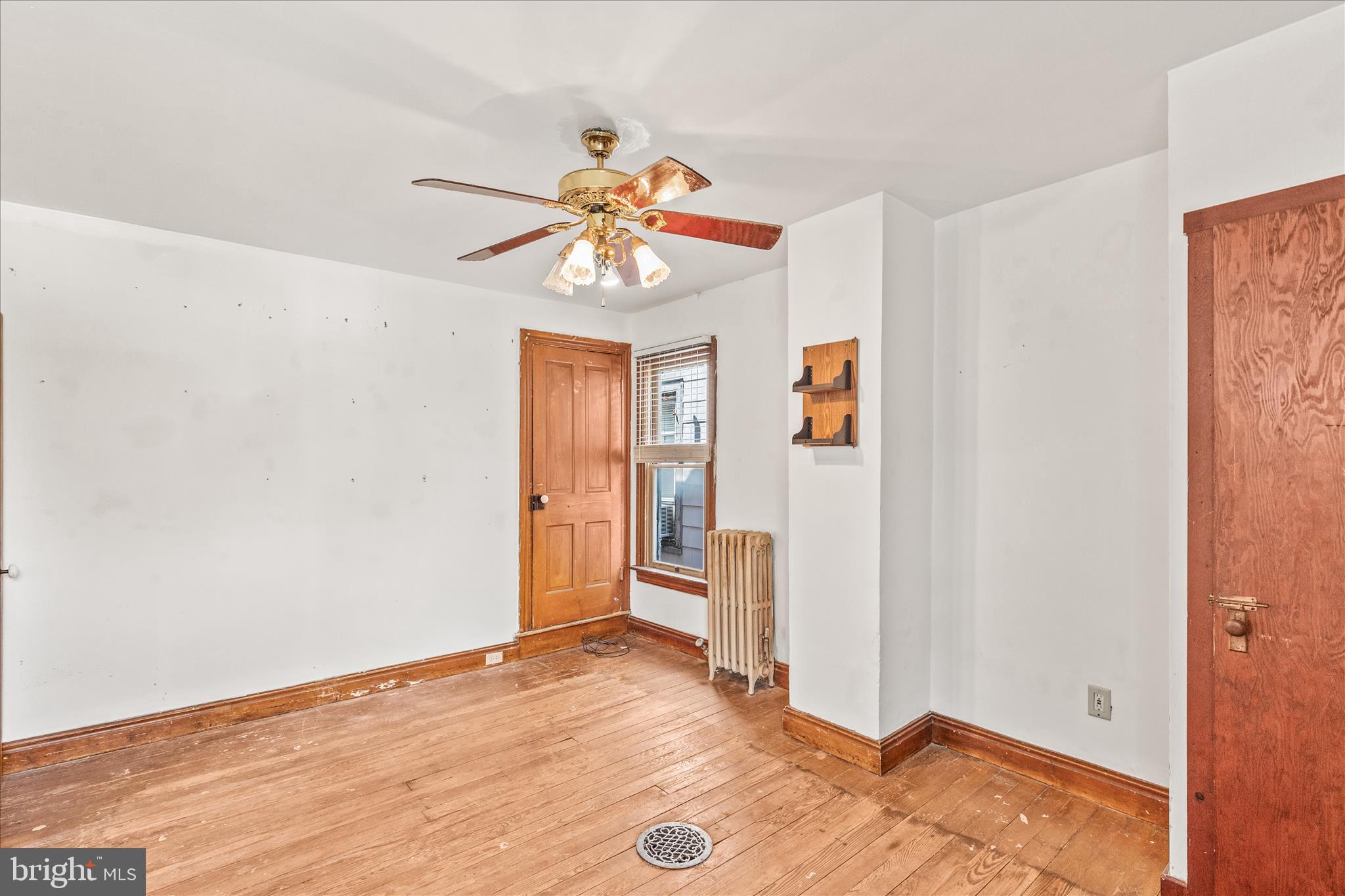 220 Locust Street Hanover, PA 17331 - Photo 25 of 42 Bedroom #4