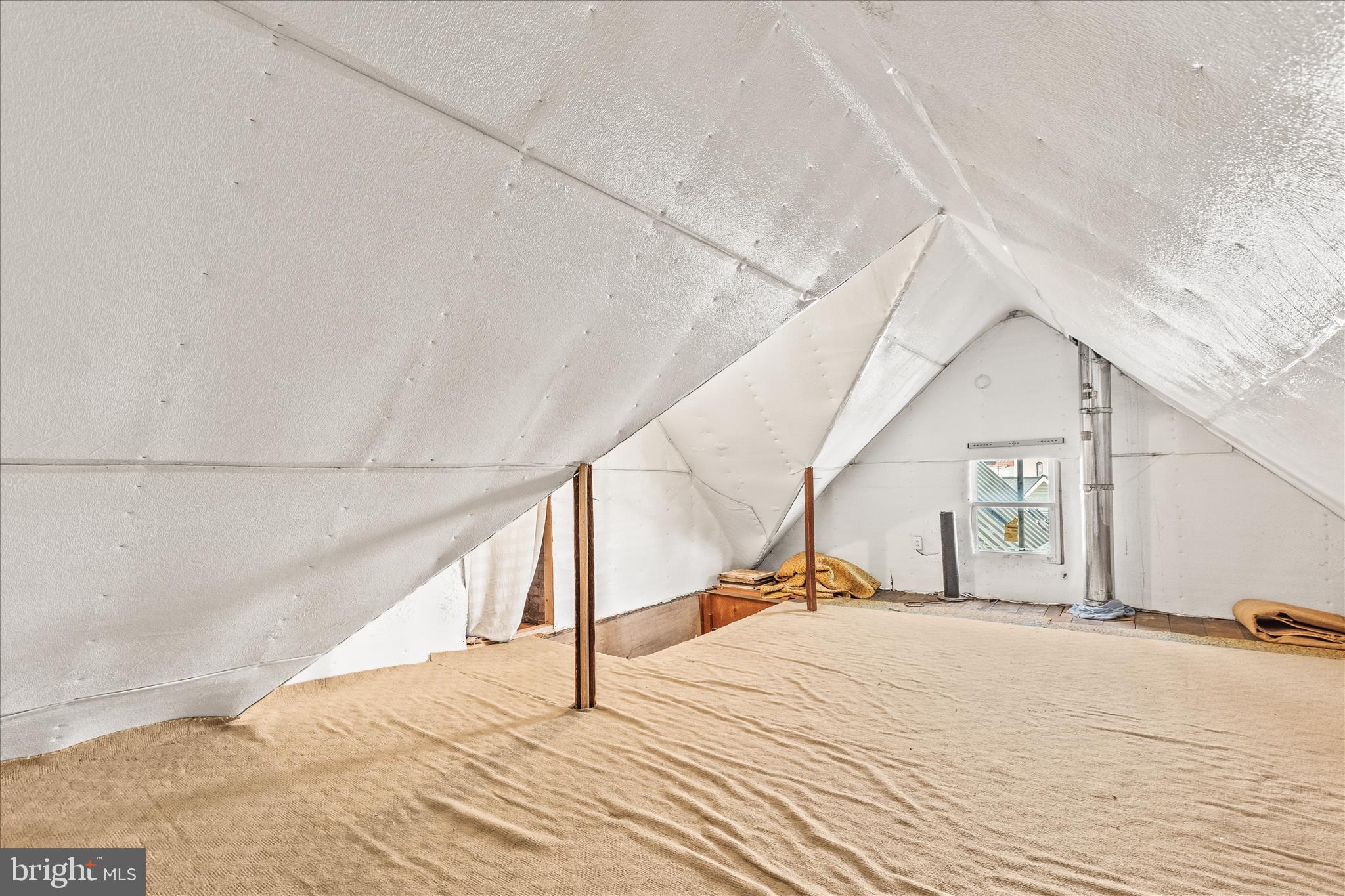 220 Locust Street Hanover, PA 17331 - Photo 28 of 42 3rd Floor - Room