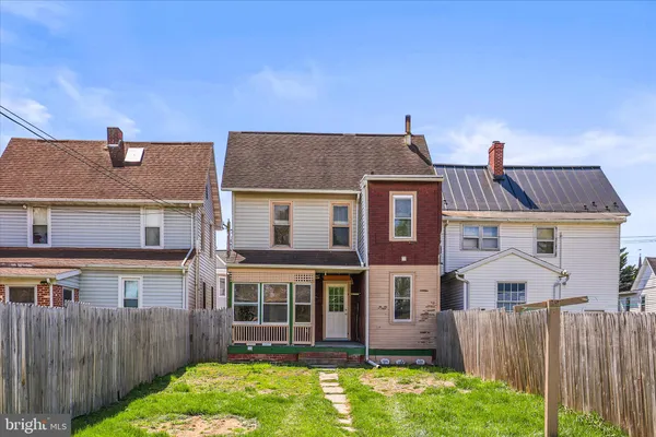 $159,900 | 220 Locust Street, Hanover, PA 17331