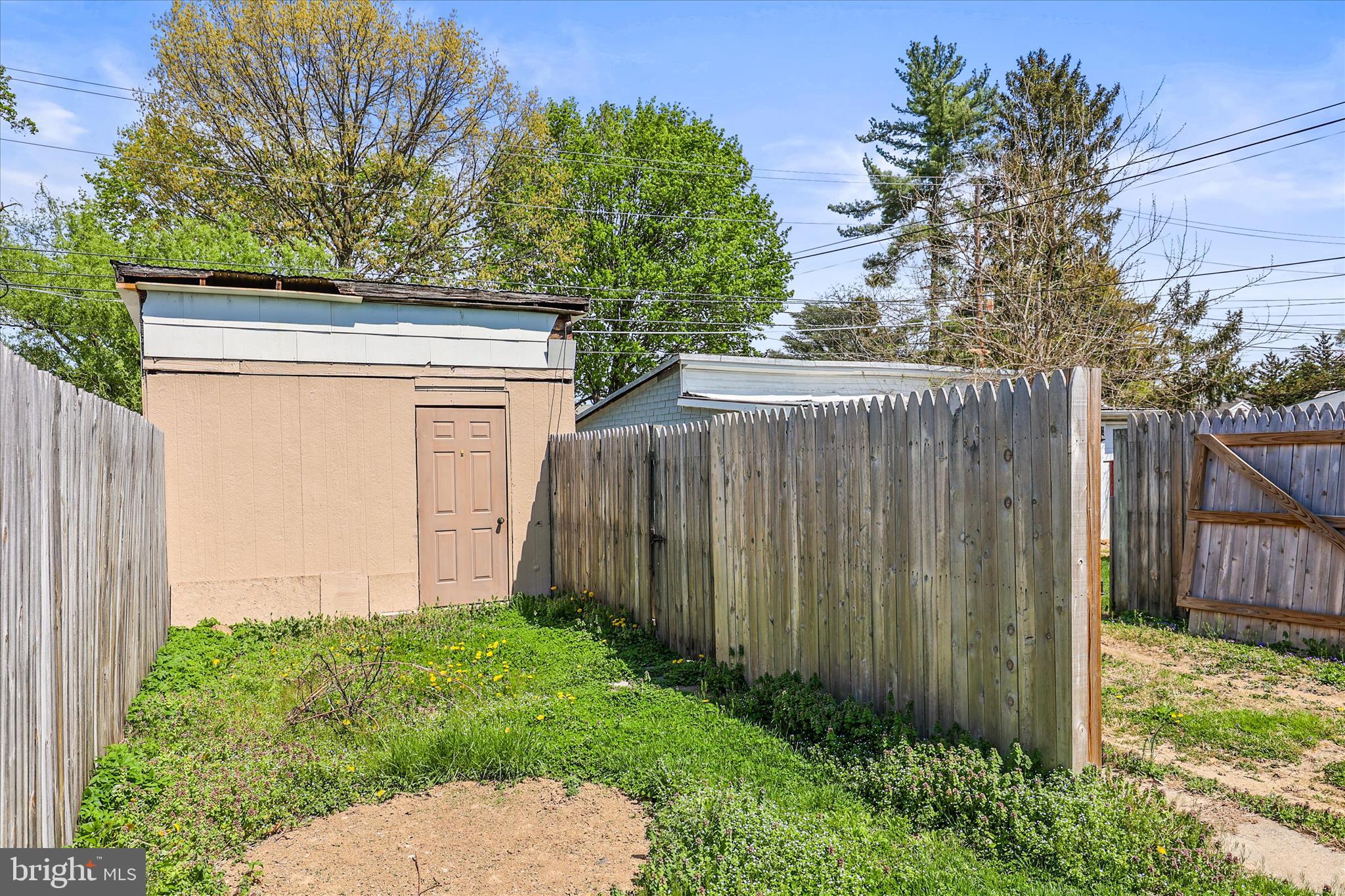 220 Locust Street Hanover, PA 17331 - Photo 37 of 42 Entrance to Garage