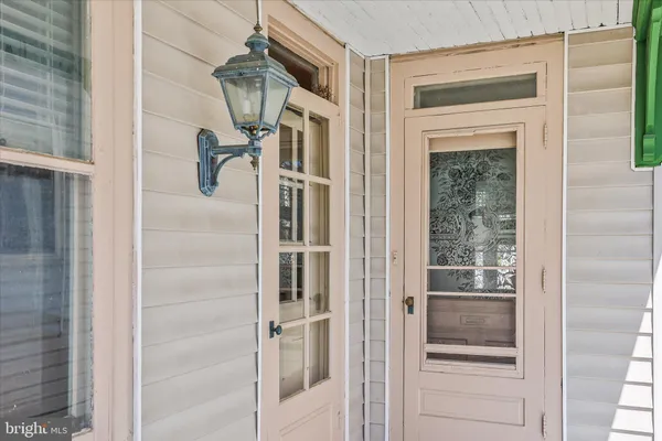 $159,900 | 220 Locust Street, Hanover, PA 17331