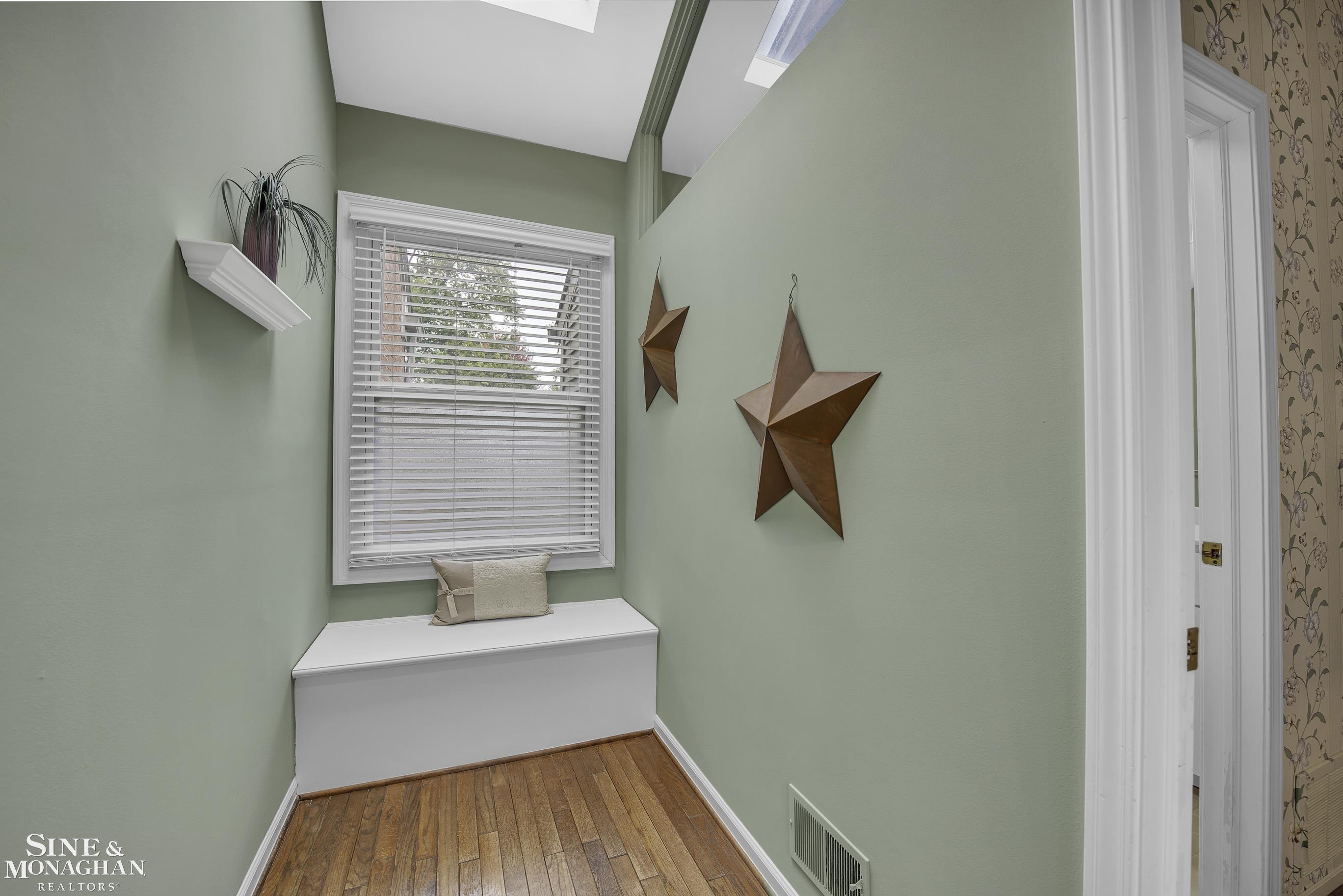 504 Pemberton Road Grosse Pointe, MI 48230 - Photo 19 of 53 50125712-18.JPG